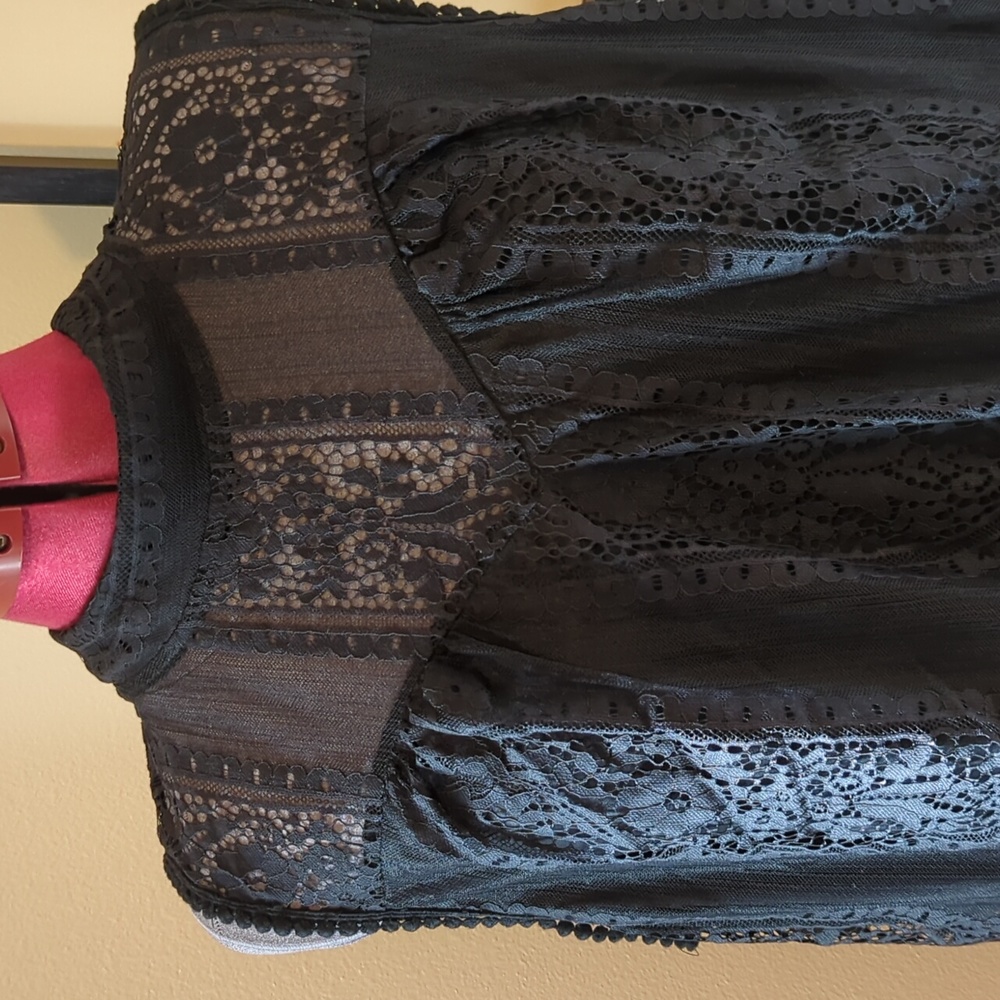 SHANNON FORD NEW YORK black lace sleeveless top, 2X